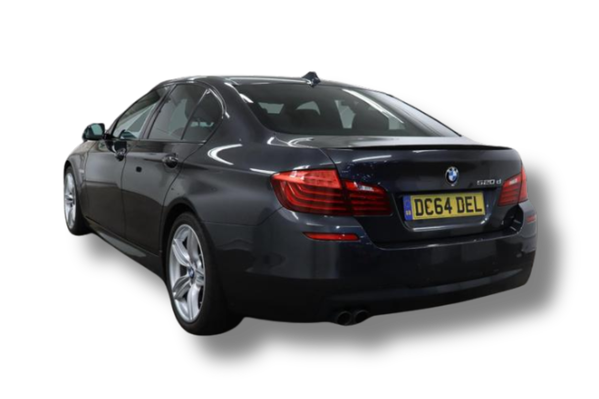 
								BMW 5 Series 520d M Sport full									